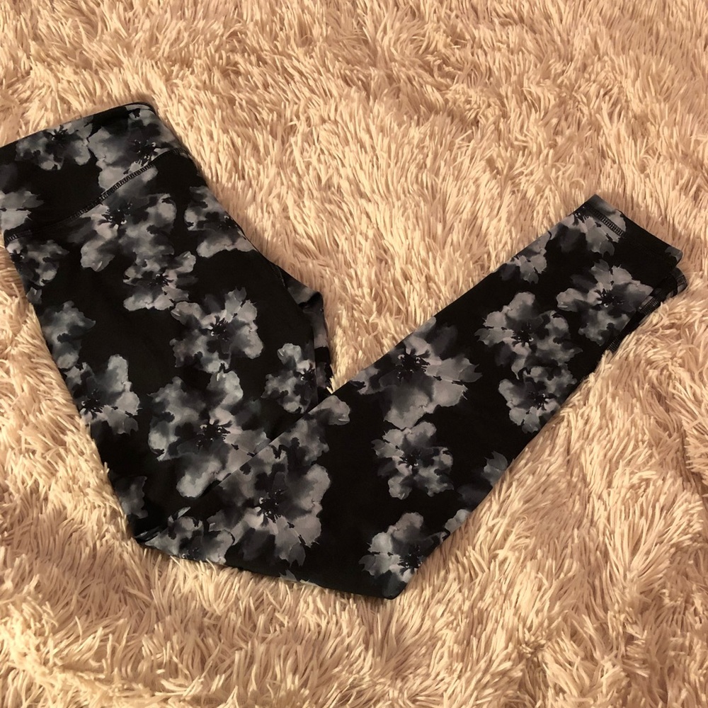Old Navy Floral Athletic Leggings